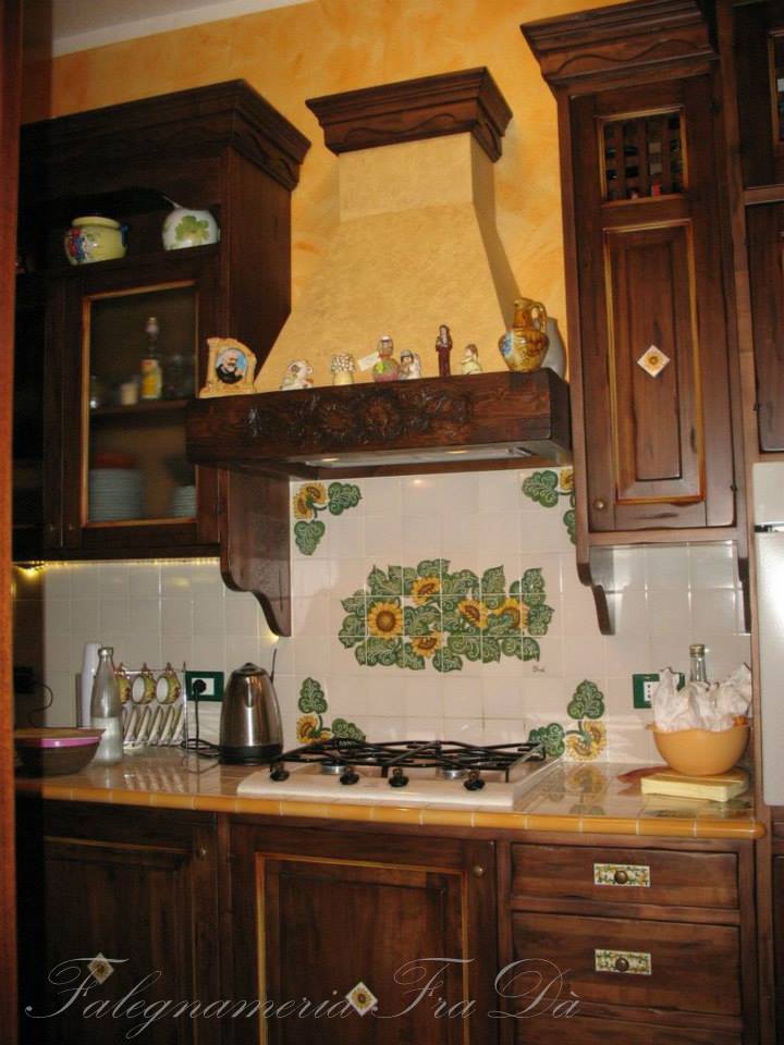 Cucina in muratura con ante in massello - Falegnameria Piraino Design -  Palermo - Sicilia