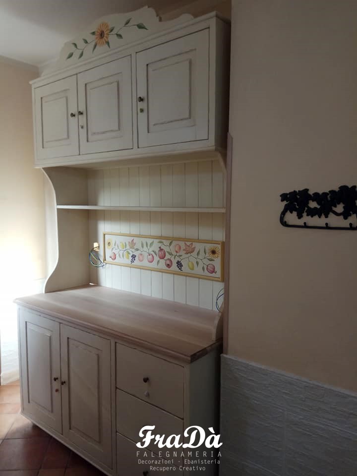 credenza in legno