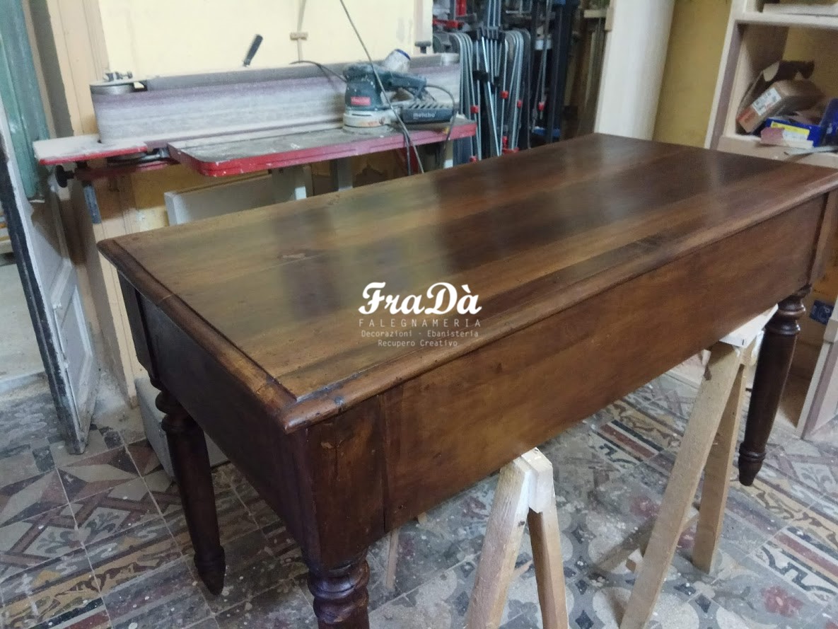 Restauro Conservativo Di Un Tavolo In Legno Falegnameria Frada Falegname A Palermo