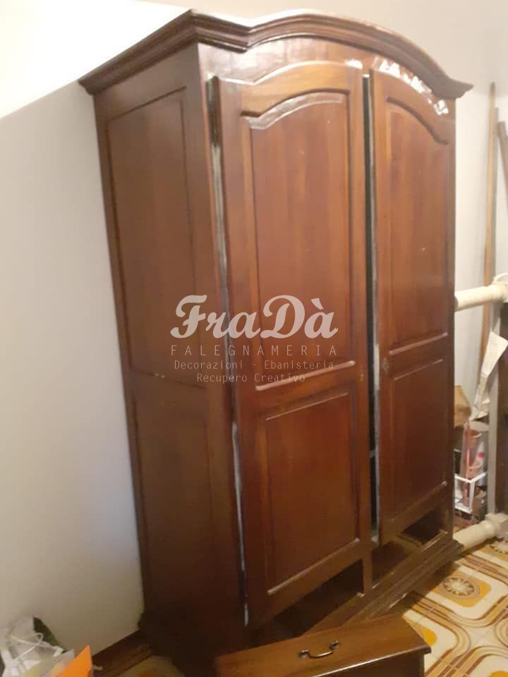 restauro armadio in legno