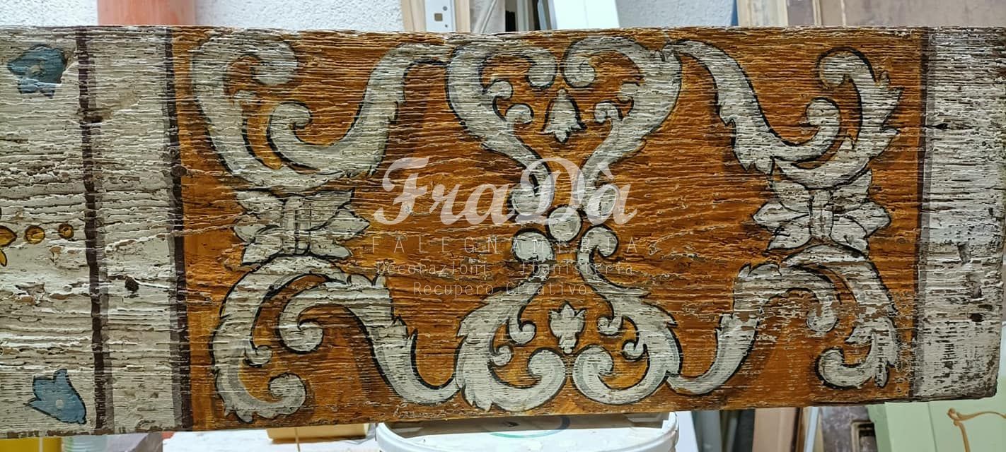 Pannelli decorativi in legno su misura dipinti a mano - FraDà